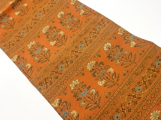 横段に草花模様織出し名古屋帯